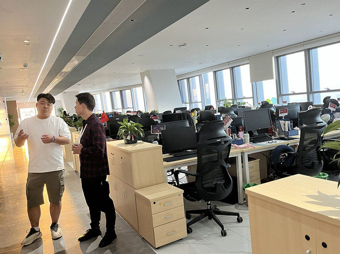 Beijing Blue Whale Jiapin Technology Co., Ltd linha de produção da fábrica