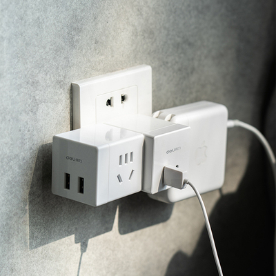 Pequena tomada sem fio com 2 buracos e 2 portas USB Conversor inteligente Logotipo do cliente