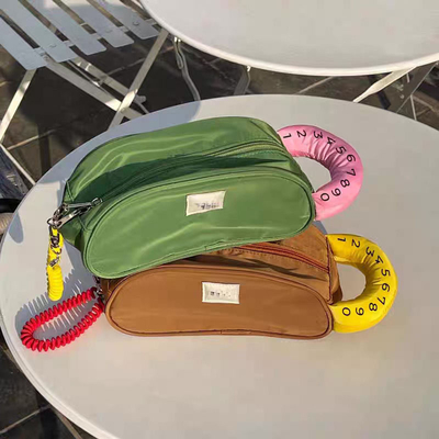 Saco de maquilhagem de logotipo Nylon à prova d'água com cores contrastantes Saco de armazenamento Ótimo presente para funcionários