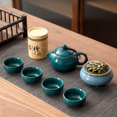 Elegante conjunto de chá chinês Celadon Shih Tzu Pot com 4 copos e incensador de sândalo