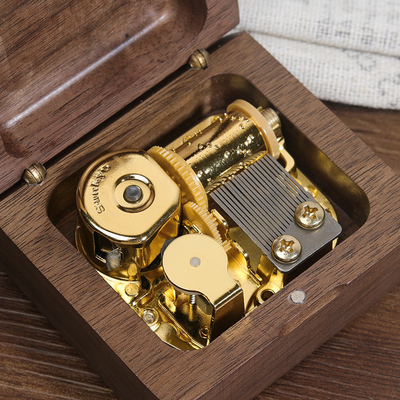 Impressão UV Movimento Walnut Octopus caixa de música para desktop decoração e criativa