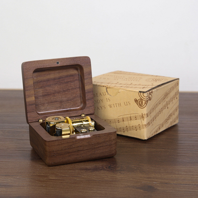 Impressão UV Movimento Walnut Octopus caixa de música para desktop decoração e criativa
