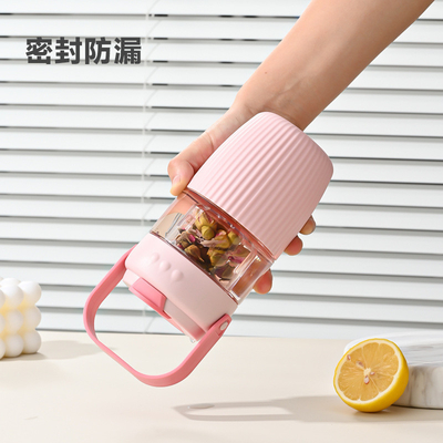 Melhore os seus utensílios de escritório com este vaso de sucção magnético perfeito