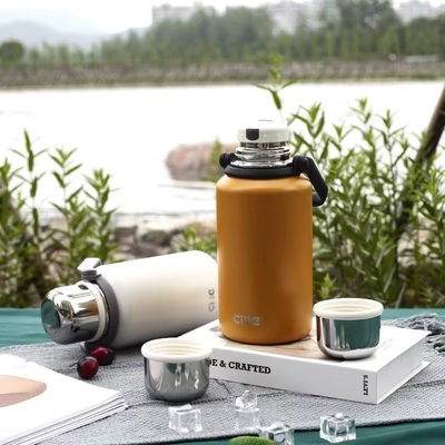 1 gráficos coloridos impressão Little Chubby Dun King Kong Thermos Cup para ocasião da Páscoa