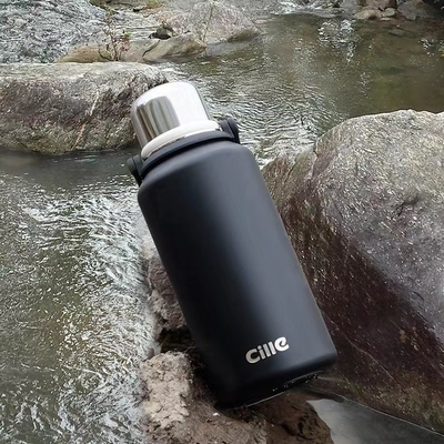 1 gráficos coloridos impressão Little Chubby Dun King Kong Thermos Cup para ocasião da Páscoa