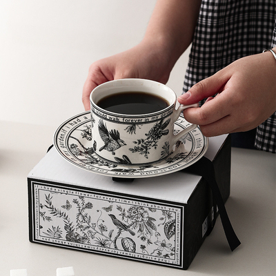 Xiao Xiangfeng Taça de café preto e branco e prato perfeito para esportes e jogos
