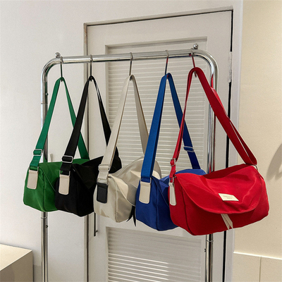 Logotipo do cliente Saco de viagem de moda Cor sólida Saco crossbody simples Presente de funcionário