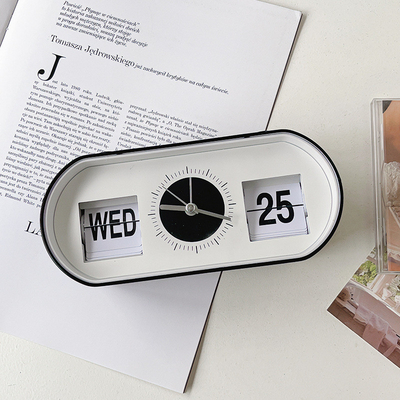 Hotel e Resort Manual Botão Desktop Relâmpago com Calendário de Flip de Página Criativo