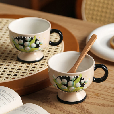 Agência de viagens Essentials Lira do Vale cerâmica pintada à mão Copo de café da Finlândia