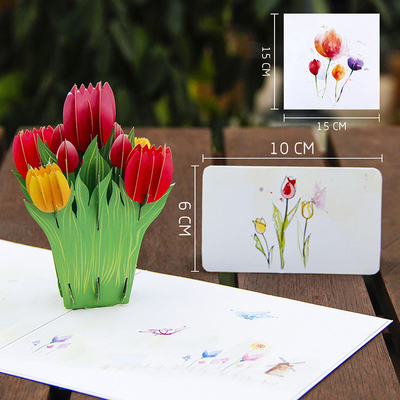 Surpreenda seu professor com um cartão de felicitação 3D de tulipas