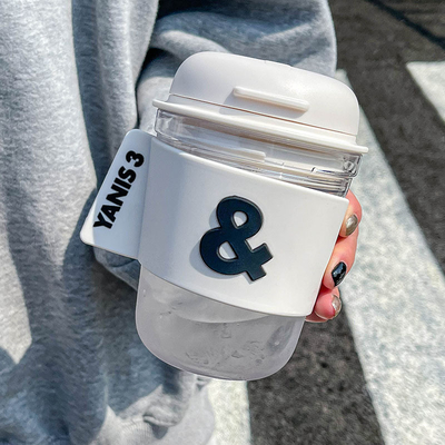 Taça de café de palha de verão de alta aparência e brisa portátil para os requisitos do cliente