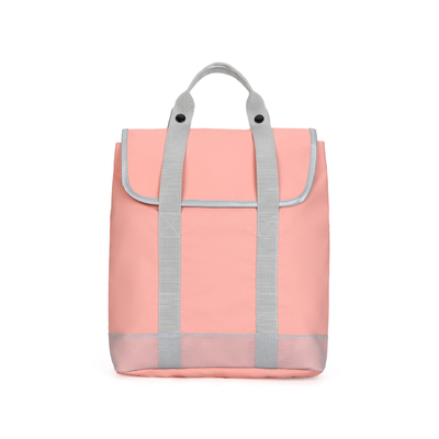 Agência de viagens deve ter mochila colorida com grande capacidade e design minimalista