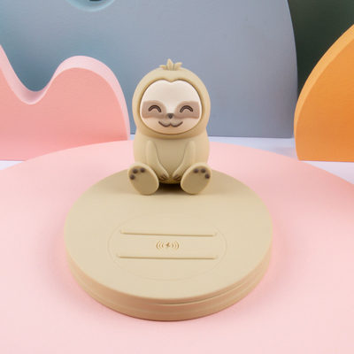 15W de borracha macia animal koala porta telefone carregamento sem fio para ocasião de formatura