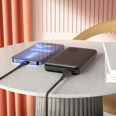 Presente de escritório de 10000mAh com LED e carregamento rápido