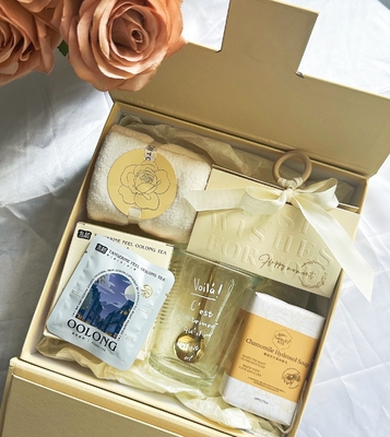 Conjunto personalizado de presentes de casamento Toalha Sabão Copo de Água Chá Oolong e Caixa Criativa de Doces
