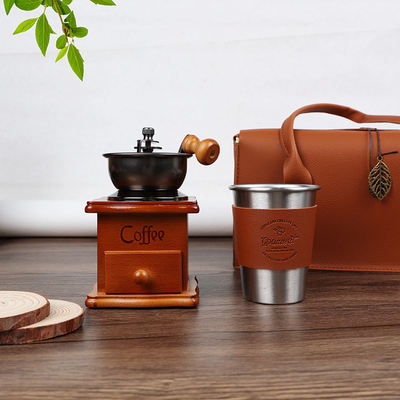 Experiência de luxo com negócios Souvenirs de couro de mão Copas de café e aromaterapia