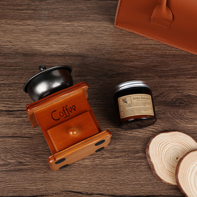 Experiência de luxo com negócios Souvenirs de couro de mão Copas de café e aromaterapia