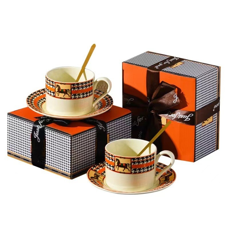 Copo de maquiagem de caixa de presente portátil impresso com tela de seda perfeito para promover o seu negócio