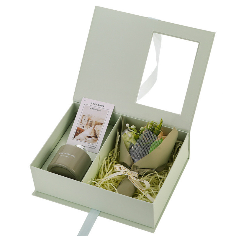 Caixa-presente com buquê de cravos O presente perfeito para professores e mães no seu dia especial