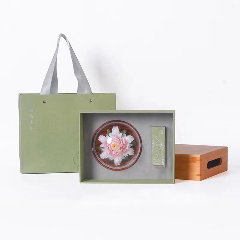 1 Impressão a cores Conjunto de entrelaçamento de flores de cerâmica com bandeja de bambu e caixa de presente de bolsa